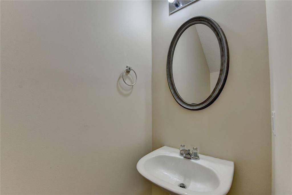 Building Photo - 310 Azalea Cir