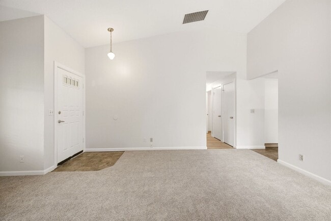 Building Photo - 17563 SW Granada Dr