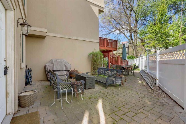 Building Photo - 25 Hackensack Plank Rd