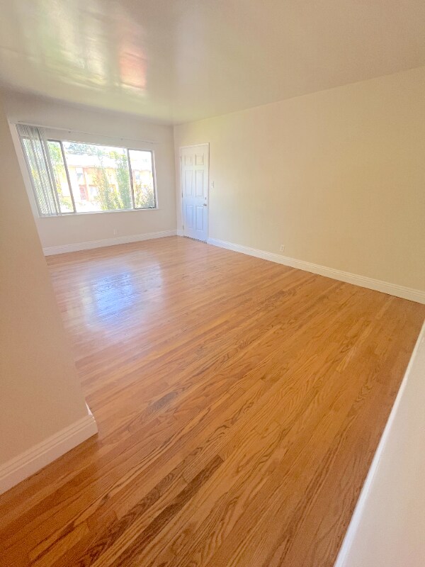 Building Photo - 513 W G St