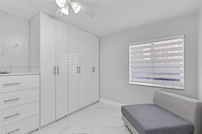 Building Photo - 15822 SW 140th St