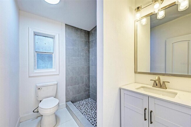 Building Photo - 6703 N 30th St