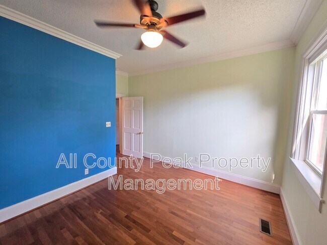 Building Photo - 104 Belvoir Ave