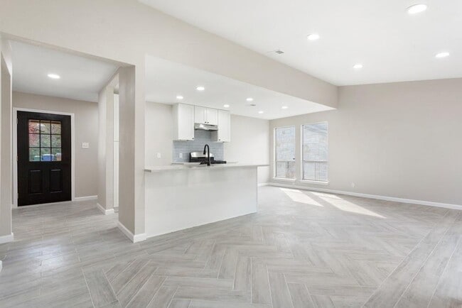 Building Photo - 9604 Crown Ridge Rd