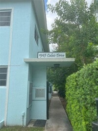 Building Photo - 1945 Calais Dr