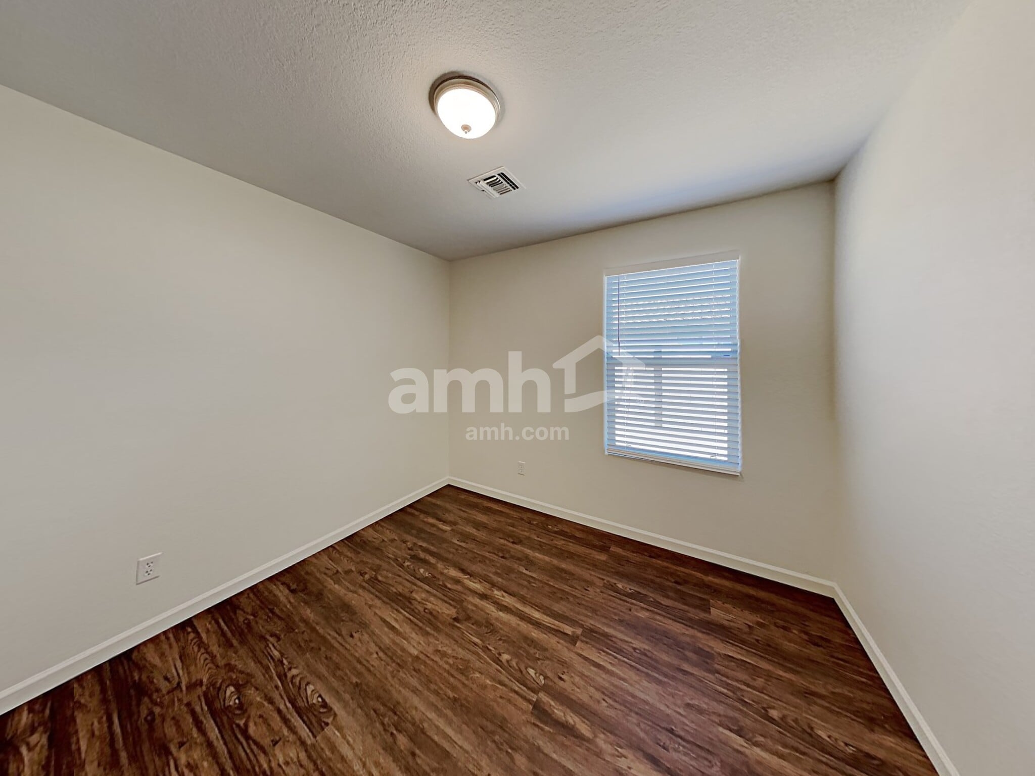 Building Photo - 4592 E Longhorn St