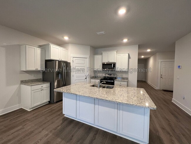 Building Photo - 5781 Danbury Blvd