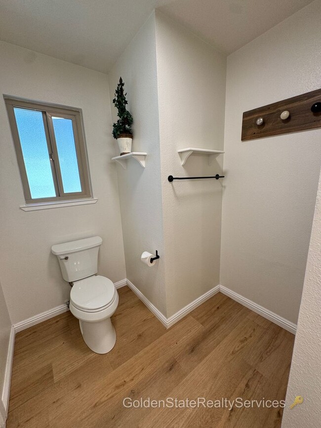 Building Photo - Vacation where you live! Single story home...