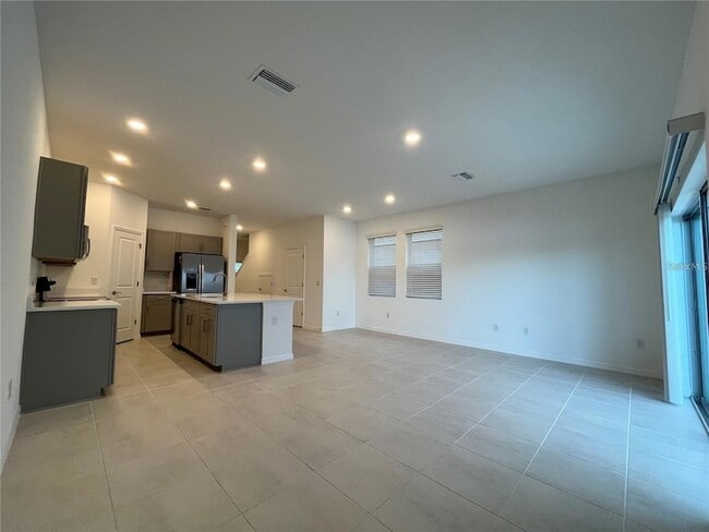 Building Photo - 2377 Paravane Wy