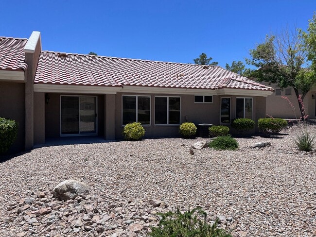 Building Photo - Sun City Summerlin - Remodeled Town-home