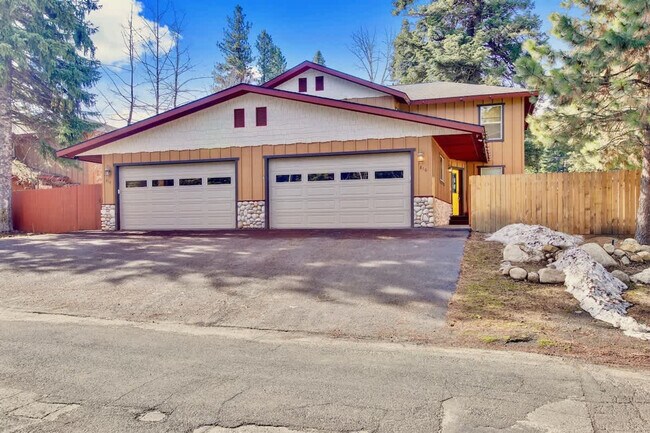 Building Photo - 816 Reedy Ln