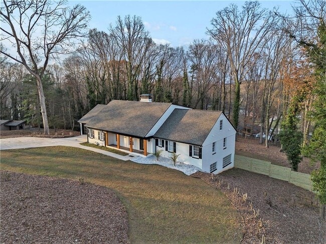 Building Photo - 788 Sherwood Rd N W