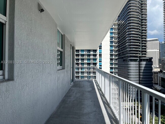 Building Photo - 1250 S Miami Ave