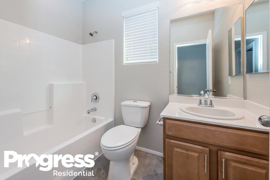 Building Photo - 9333 Flowering Tulip Ave