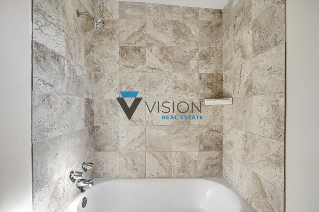 Building Photo - 558 E 3665 S