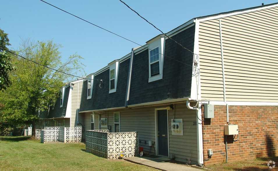 Linden at Forest Hill 205 W Roanoke St Richmond VA 23225 Apartment