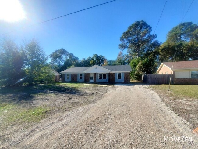 Building Photo - 501 Harris Rd