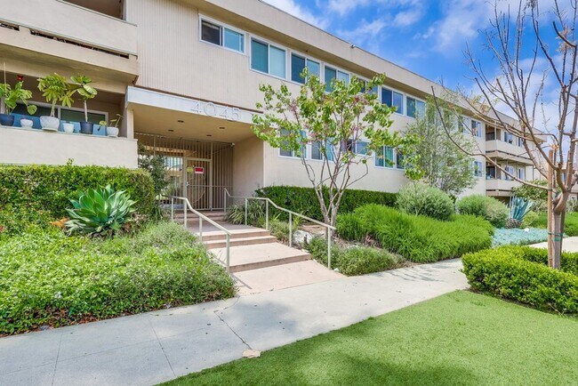 Interior Photo - Baldwin Hills Apartment Living – Convenien...