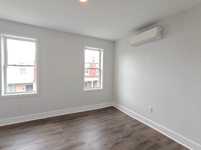 Building Photo - 3019 N Bambrey St