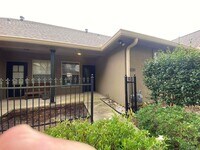 Building Photo - 4848 Windsor Village Dr