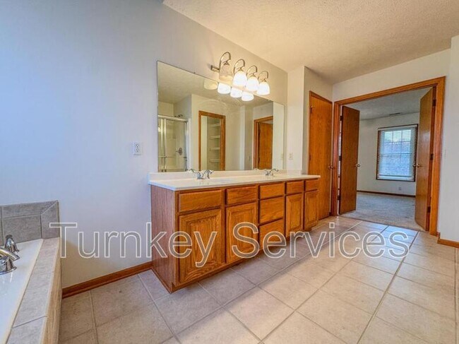 Building Photo - 15222 Curtis Ave