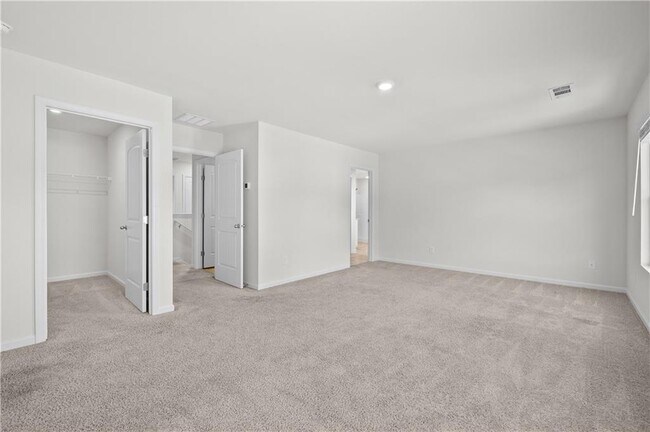 Building Photo - 63 Walnut Grv Wy