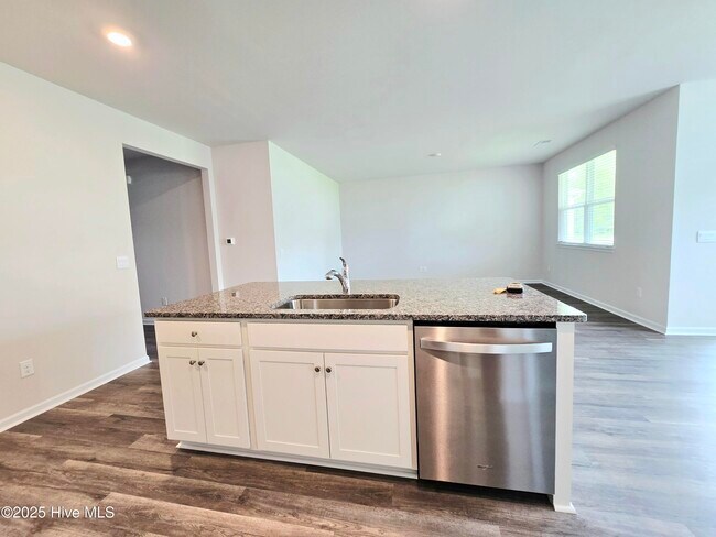 Building Photo - 4277 Blossom Hl Dr