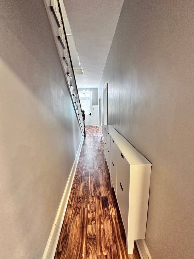 Building Photo - Charming 3 Bedroom Home in Mt.Joy!