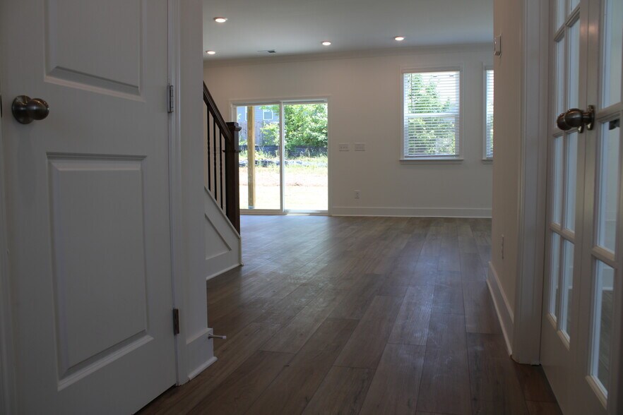Building Photo - 175 Andalusa Ct