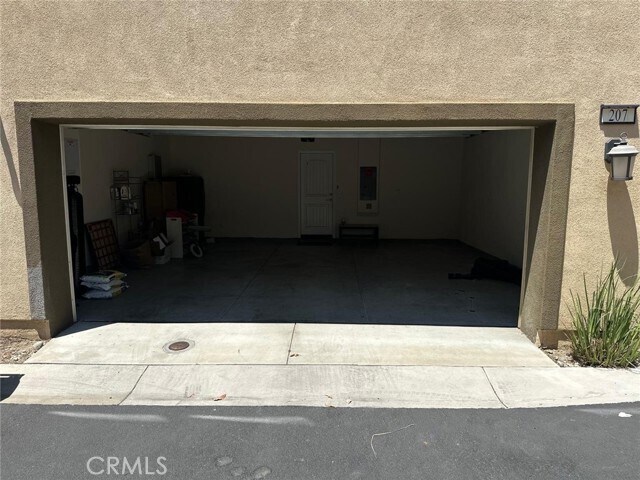 Building Photo - 16502 Casa Grande Ave