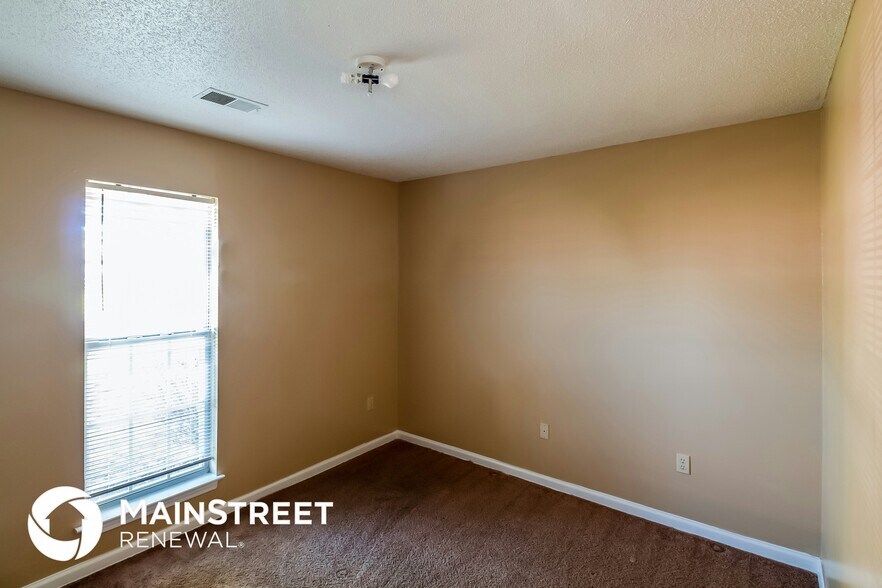 Building Photo - 7154 Brandee Dr