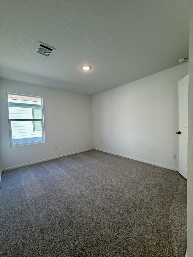 Building Photo - 14536 Azzurro Stone