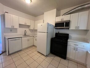 Building Photo - 848 Huntington Ave