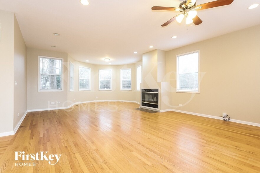 Building Photo - 217 Fairfield Dr