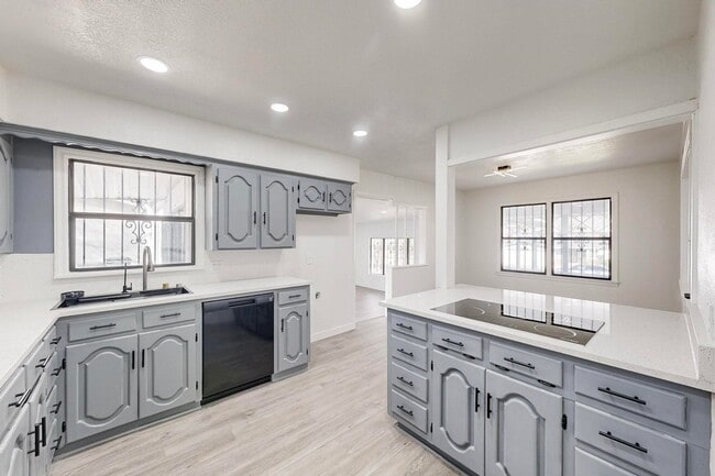 Building Photo - 4109 Fortune Ln