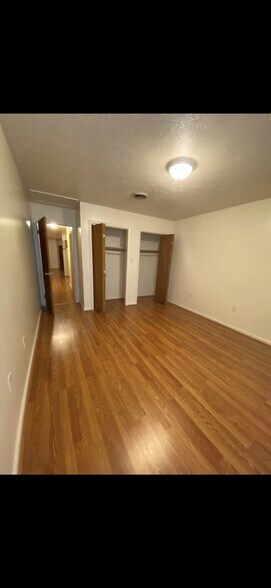 Building Photo - 2640 Valley Ave
