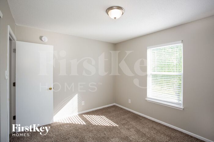 Building Photo - 2235 Collins Way