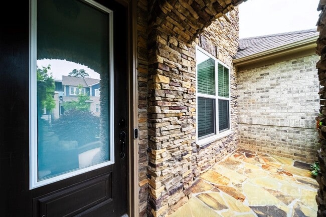 Building Photo - 1190 Arges River Dr
