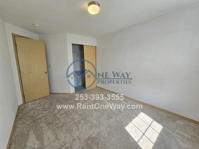 Building Photo - 18224 80th Ave Ct E