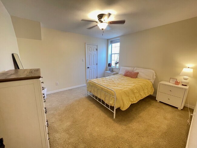 Building Photo - 31072 Oakleigh Dr