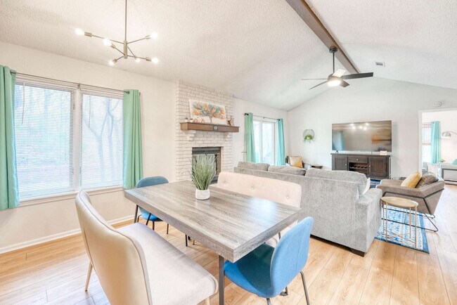 Building Photo - 3204 Cardinal Creek Cir
