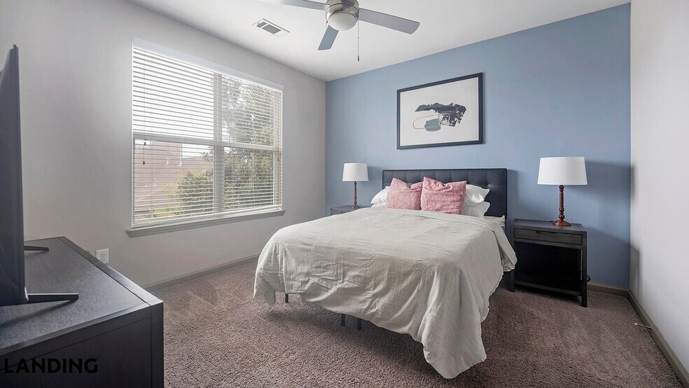 Building Photo - 225 Walden Village Ln