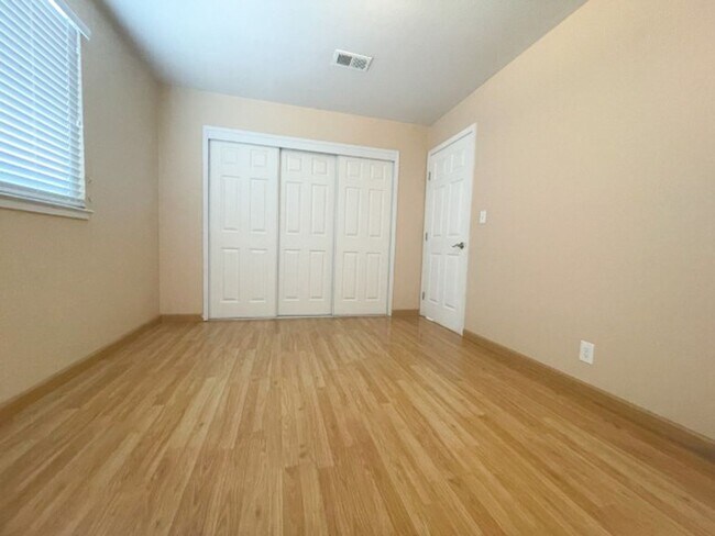 Building Photo - Desirable Home in the Mission San Jose Are...