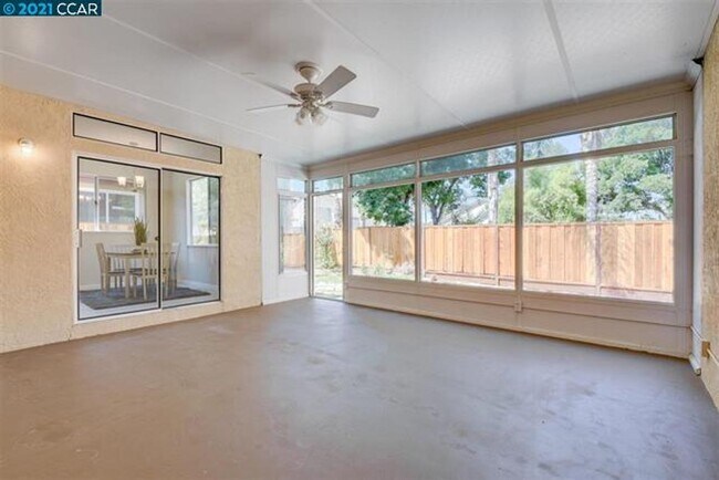 Building Photo - WONDERFUL SINGLE STORY DISCOVERY BAY CUL DE SAC LOCATION! COMPLETELY REMODELED HOME!!