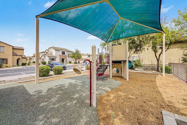 Building Photo - 26616 N Babbling Brook Dr