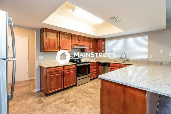 Building Photo - 10213 N 51st Dr