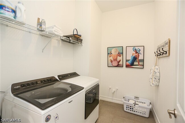 Building Photo - 14656 Kelson Cir