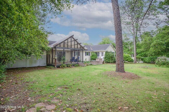 Building Photo - 70 Midlothian Dr
