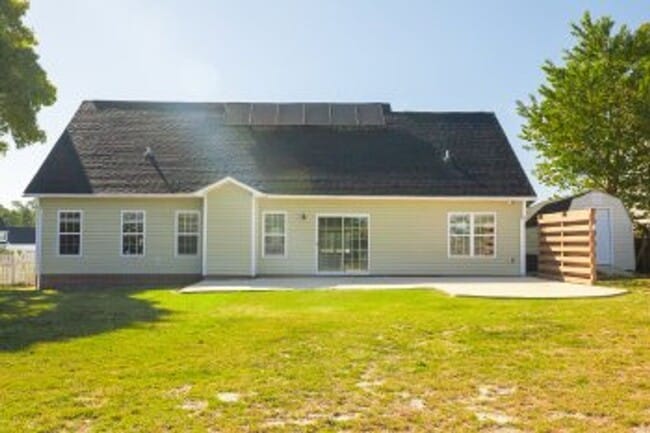 Building Photo - 111 Harvest Moon Dr