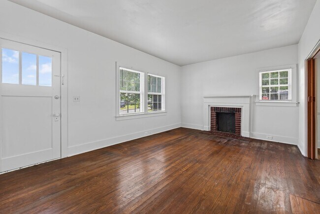 Building Photo - 251 Forbes Ave